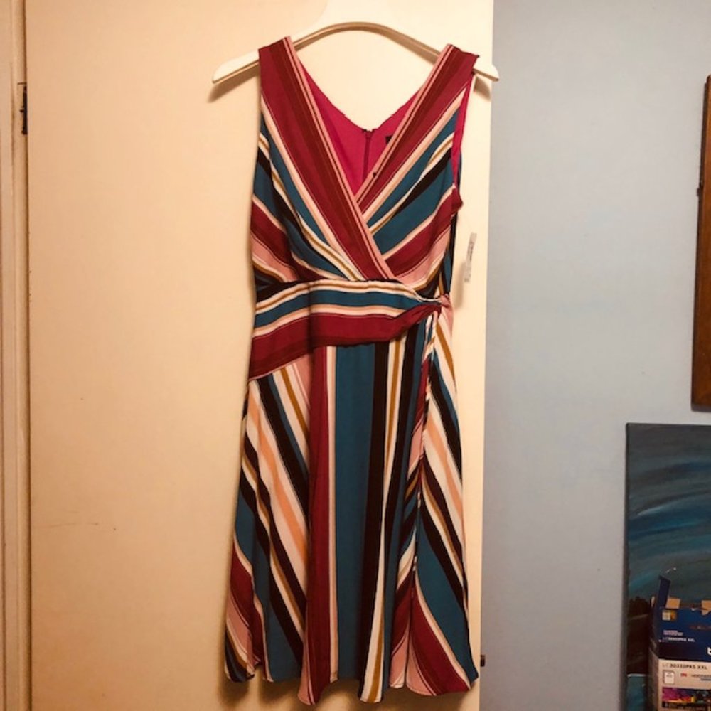 Poshmark Roz & Ali multicolor wrap dress with wai